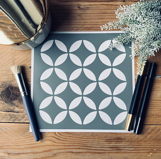 Pochoir Adhésif en PVC, Motif Carrelage, Faïence Fleurs 20 x 20 cm