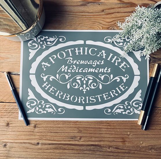 Pochoir Adhésif Style Vintage en PVC, Motif Affiche Apothicaire & Herboristerie, 30 x 20 cm.